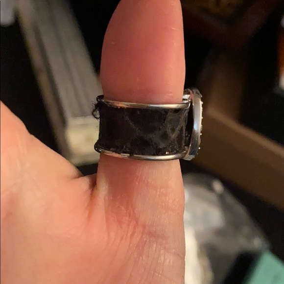 Ring - Picture 5 of 6